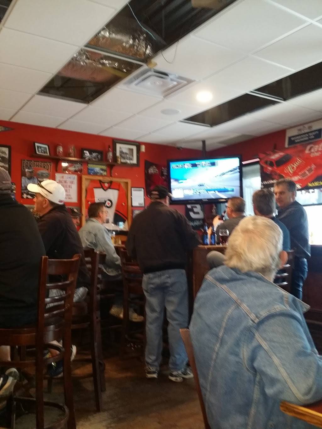 Cutchies Sports Tap & Eatery | restaurant | 951 Devonshire, Woodstock, ON N4S 5S1, Canada | 5195395779 OR +1 519-539-5779