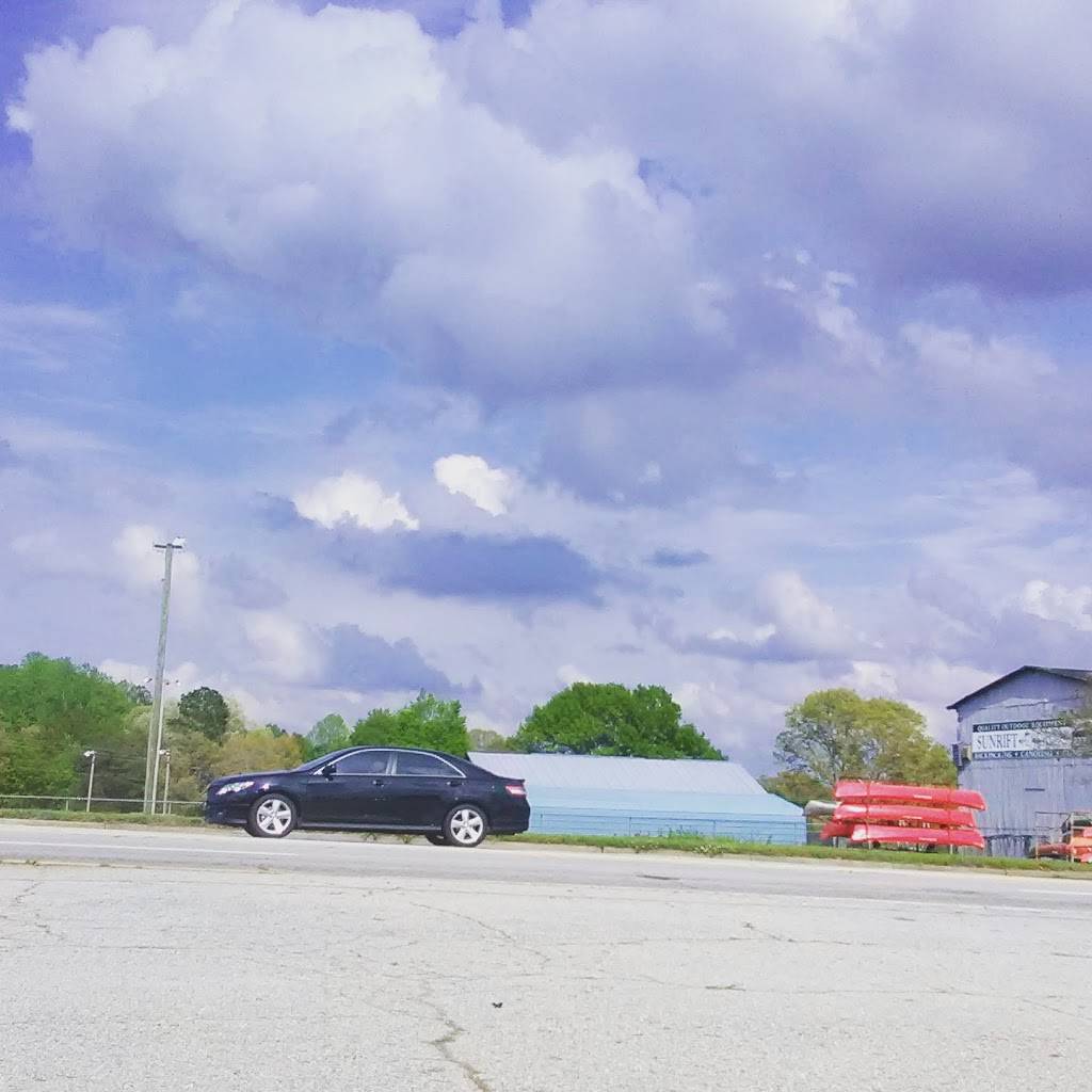 Petees Good Foods | restaurant | 101 N Main St, Travelers Rest, SC 29690, USA | 8648347315 OR +1 864-834-7315