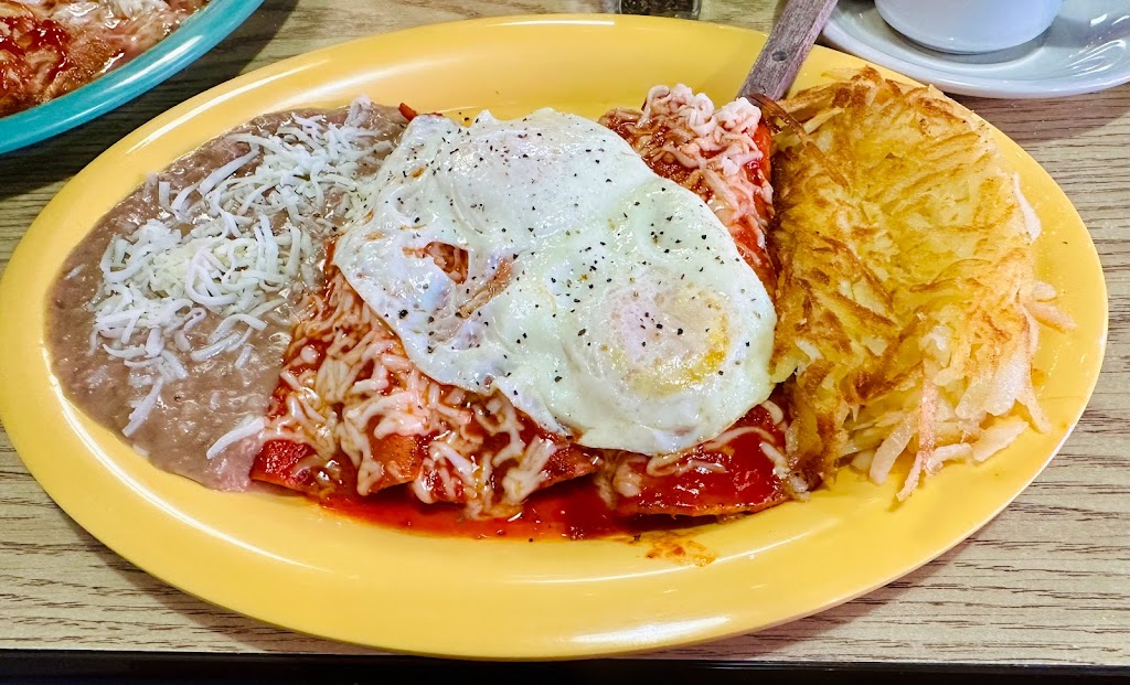 La Chimenea Mexican & Sea food Restaurant | restaurant | 4172 N Mesa St suite B, El Paso, TX 79902, USA | 9153002212 OR +1 915-300-2212