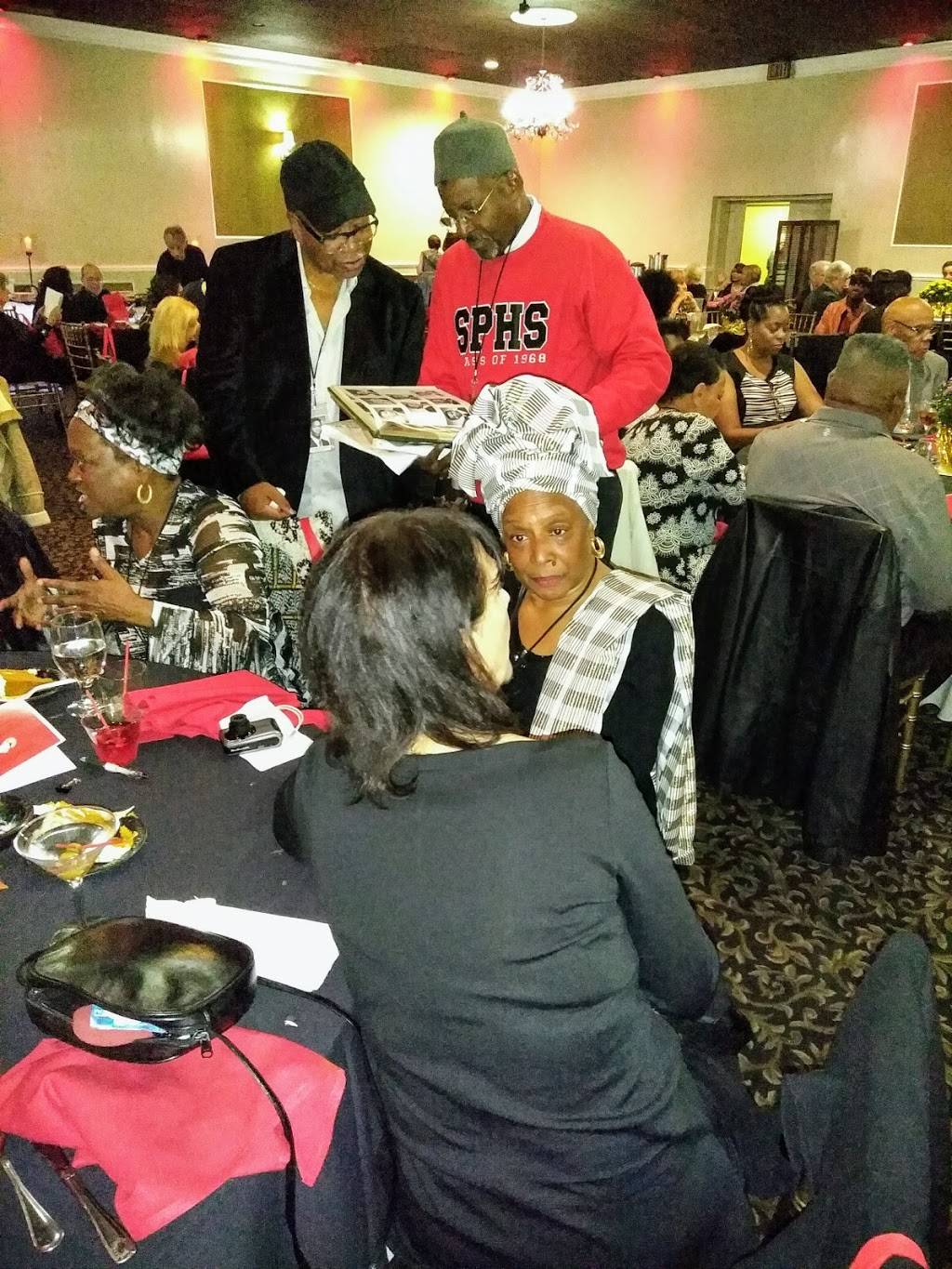 Swan Caterers | restaurant | 2015 S Water St, Philadelphia, PA 19148, USA | 2153898888 OR +1 215-389-8888