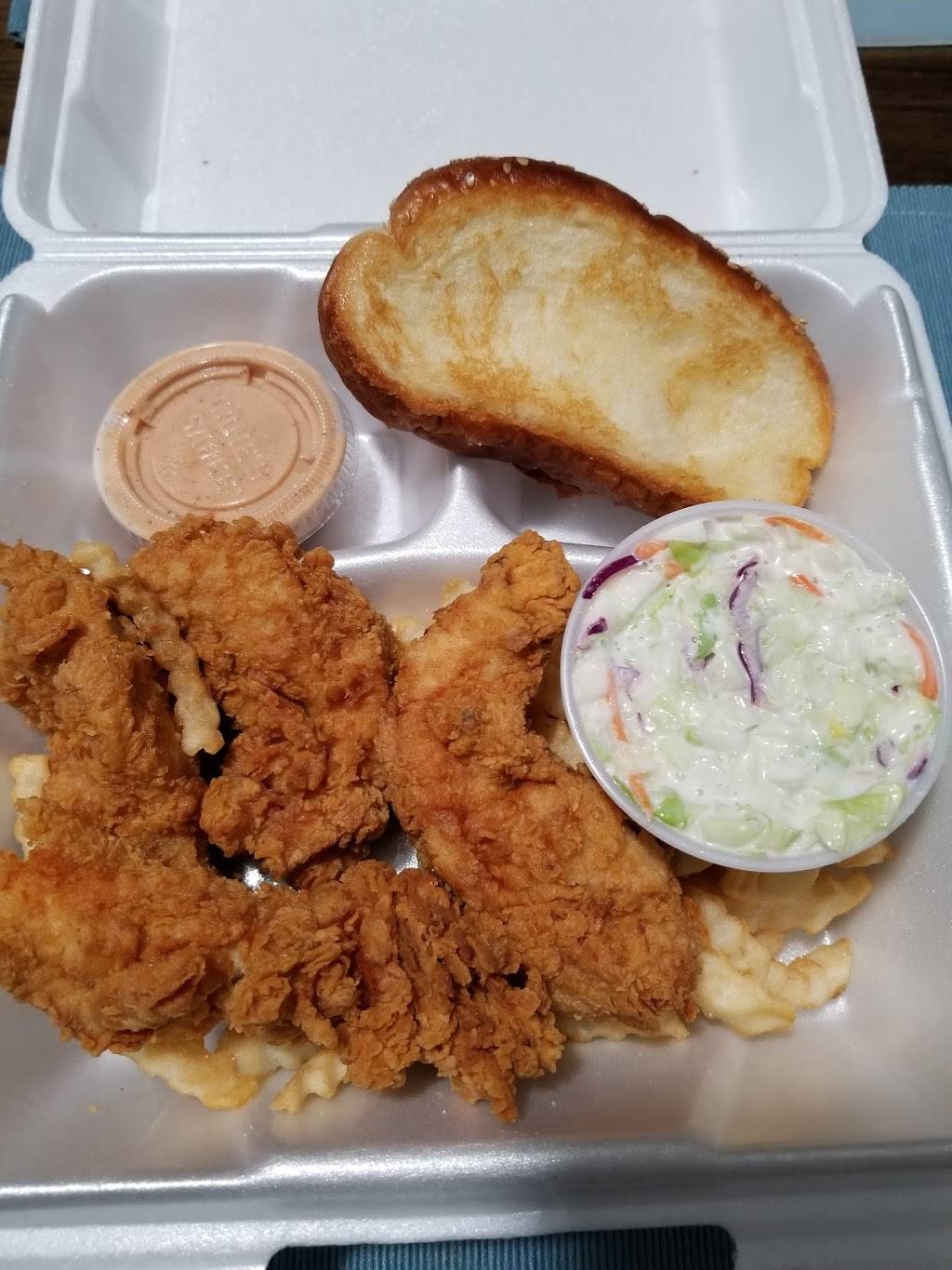 Raising Canes Chicken Fingers | meal takeaway | 499 Roosevelt Rd, Glen Ellyn, IL 60137, USA | 8665522637 OR +1 866-552-2637