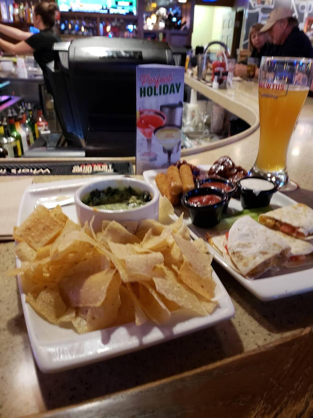 Applebees Grill + Bar | restaurant | 4320 N Leavitt Rd, Lorain, OH 44053, USA | 4402824442 OR +1 440-282-4442