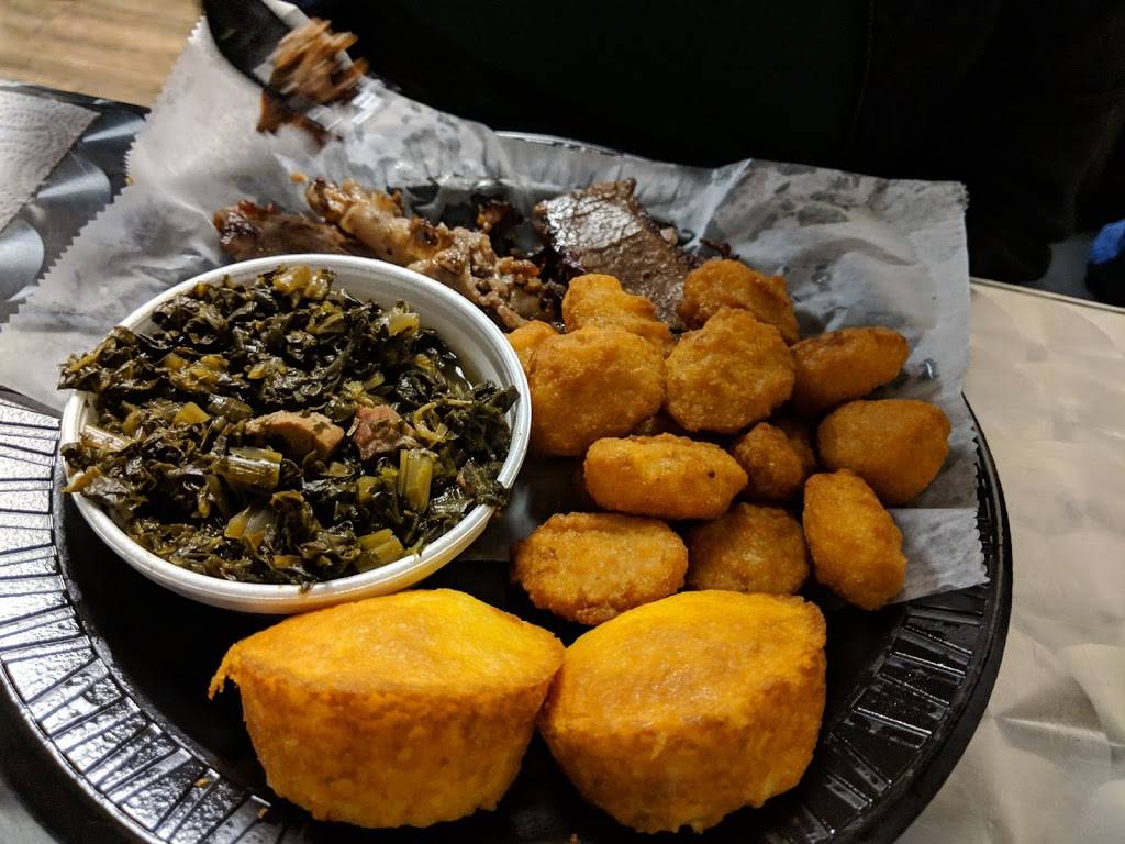 Davids Real Pit Bbq | restaurant | 5121 NW 39th Ave, Gainesville, FL 32606, USA | 3523732002 OR +1 352-373-2002