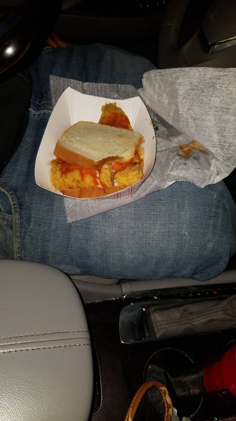 Vaughn Fish & Chips | restaurant | 1 Erie St, Dorchester, MA 02121, USA | 6178251194 OR +1 617-825-1194