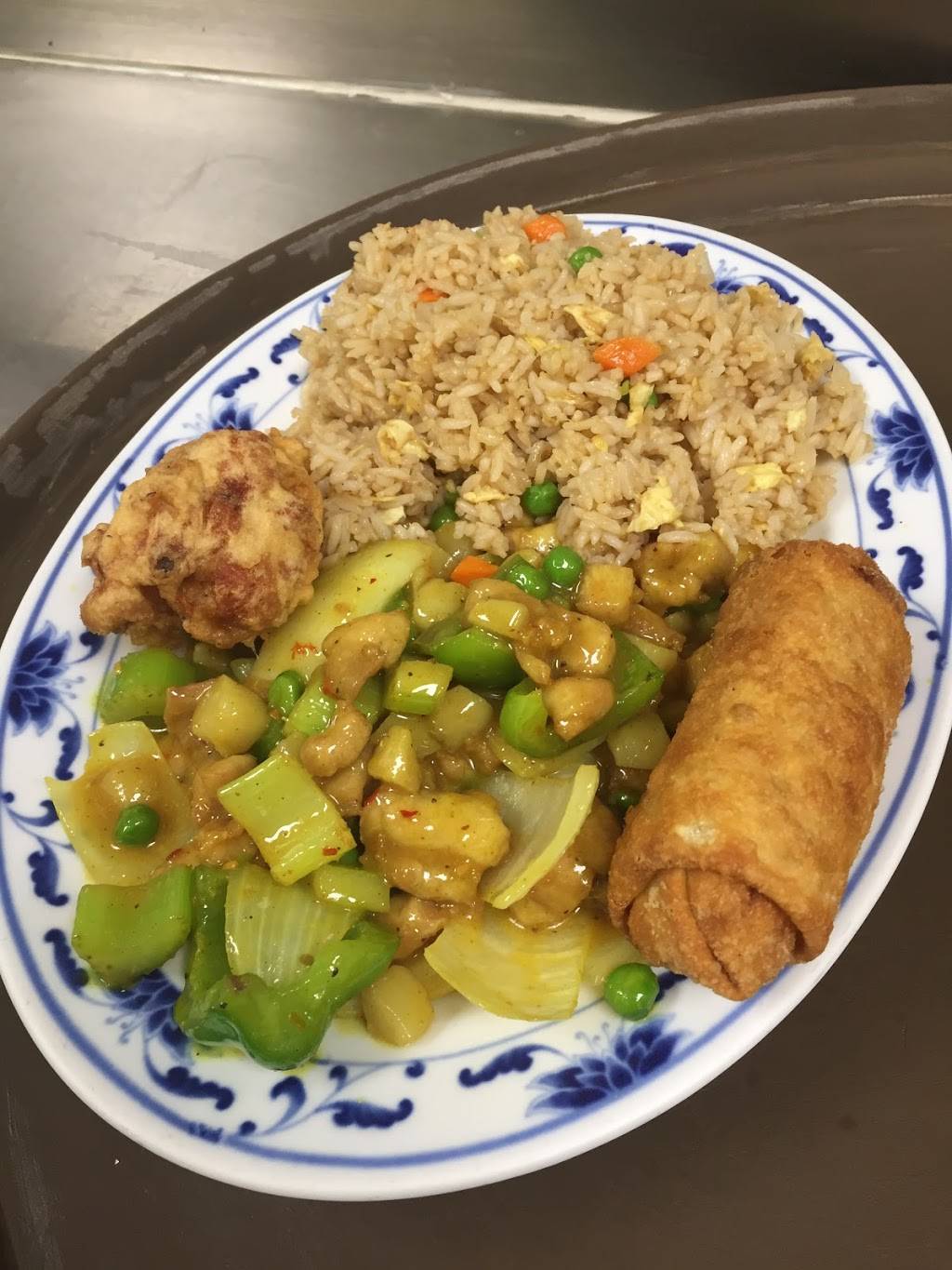 Chuy’s Chinese And American Restaurant | restaurant | 1740 44th St SW, Wyoming, MI 49519, USA | 6164273303 OR +1 616-427-3303