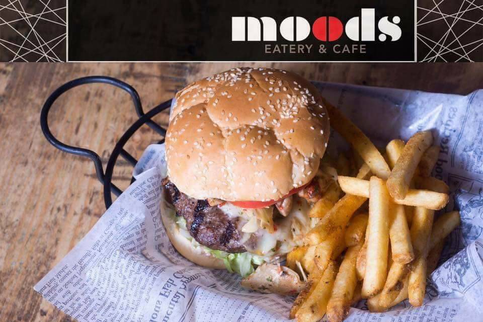 Moods Eatery & Cafe | restaurant | 372 Iroquois Shore Rd, Oakville, ON L6H 1M4, Canada | 4379924545 OR +1 437-992-4545