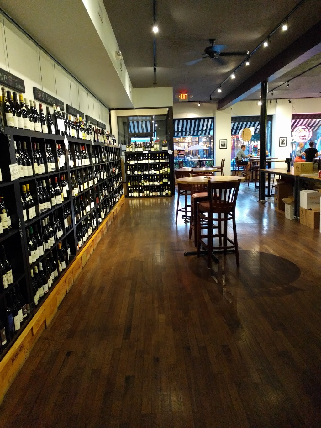 The Wine Spot | restaurant | 2271 Lee Rd, Cleveland Heights, OH 44118, USA | 2163423623 OR +1 216-342-3623