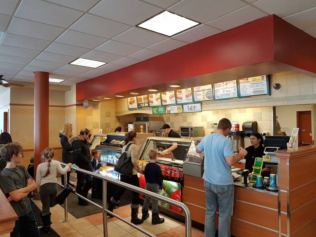 Subway | restaurant | 1-1030 Boulevard Saint-Joseph, Gatineau, QC J8Z 1T3, Canada | 8197778588 OR +1 819-777-8588
