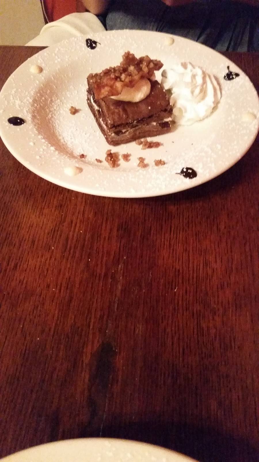 Live Oak Cafe | restaurant | 614 N Howe St, Southport, NC 28461, USA | 9106204541 OR +1 910-620-4541