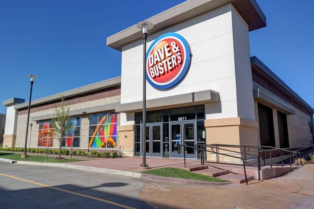 Dave & Busters | restaurant | 6811 W 135th St, Overland Park, KS 66223, USA | 9132493900 OR +1 913-249-3900