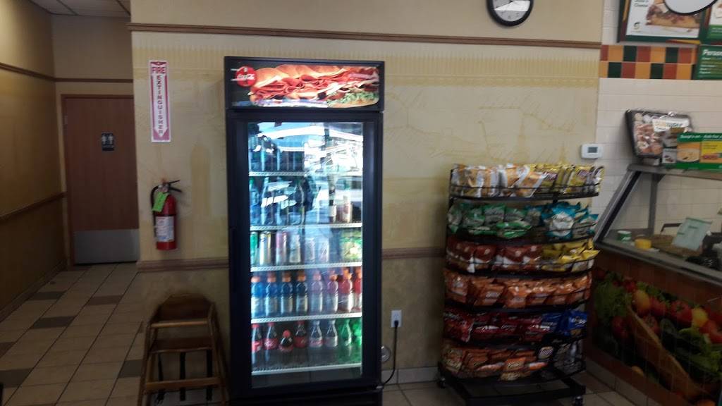 Subway | restaurant | 74499 CA-111, Palm Desert, CA 92260, USA | 7603467965 OR +1 760-346-7965