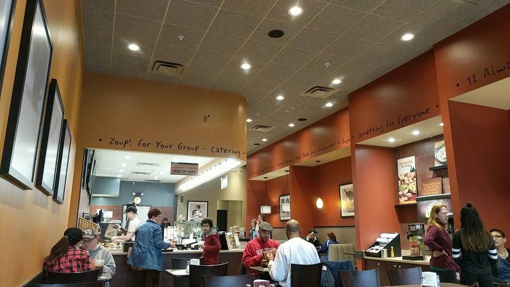 Zoës Kitchen | restaurant | 2150 Fashion Center Blvd, Newark, DE 19702, USA | 3022667024 OR +1 302-266-7024