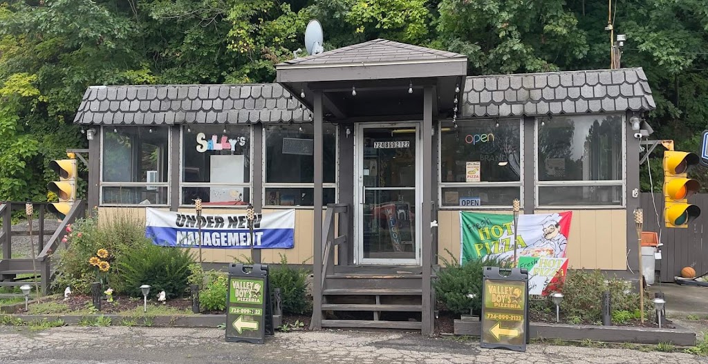 Sally’s Valley Boys | restaurant | 589 US-30, Clinton, PA 15026, USA | 7248992122 OR +1 724-899-2122