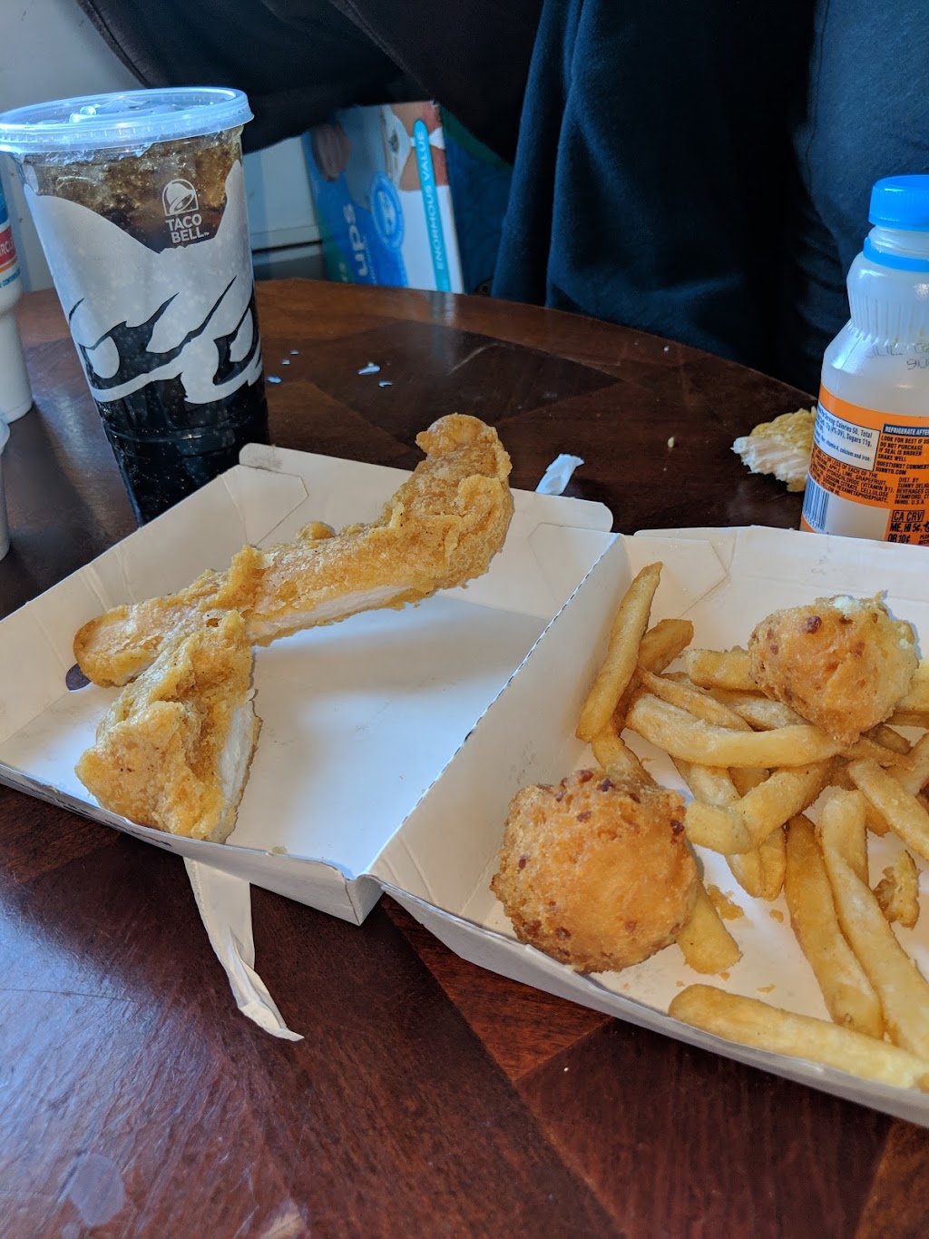 Long John Silvers | Taco Bell (2091) | meal takeaway | 1605 N Park Dr, Winslow, AZ 86047, USA | 9282894212 OR +1 928-289-4212