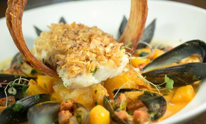 Ola Latin Kitchen | restaurant | 694 Brooklawn Avenue, Bridgeport, CT 06604, USA | 2032964884 OR +1 203-296-4884