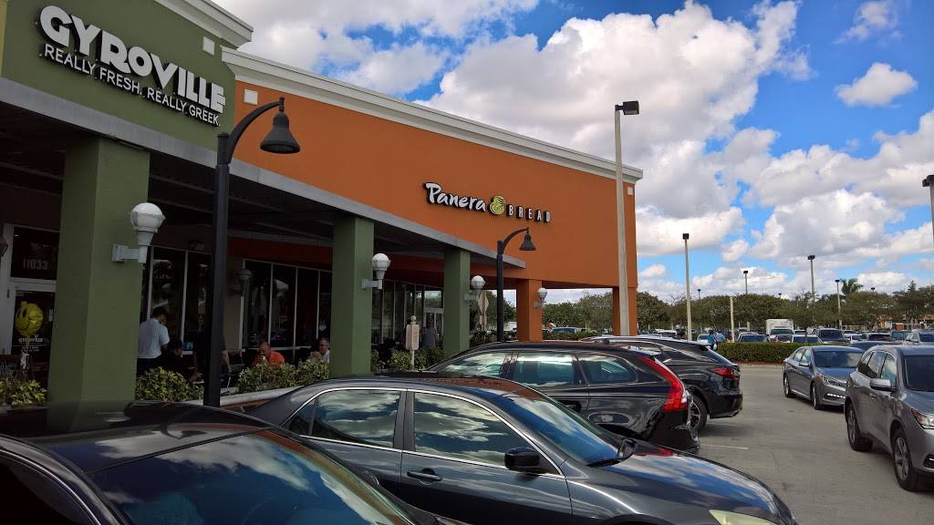 Gyroville | restaurant | 11033 Pines Blvd, Pembroke Pines, FL 33025, USA | 7548163550 OR +1 754-816-3550