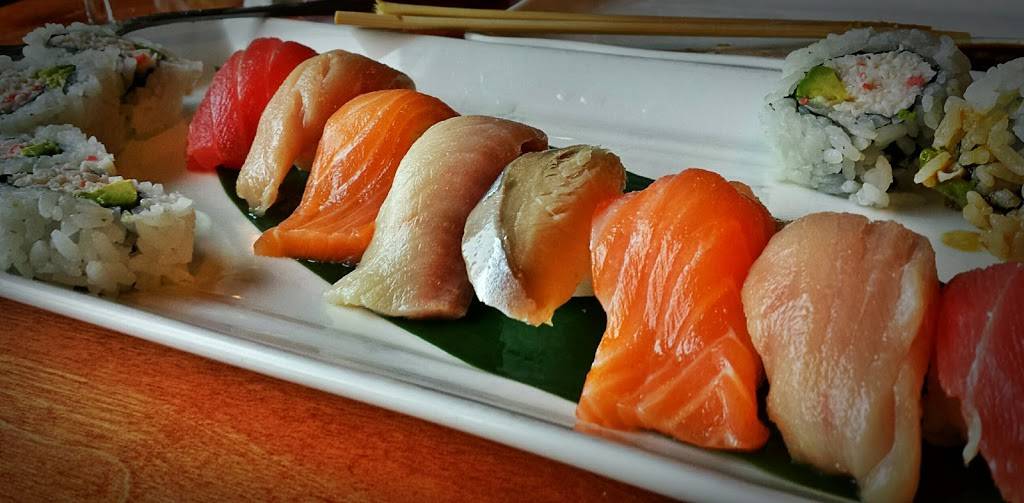 Fuji Sushi Bar | restaurant | 1499 S College St e, Auburn, AL 36832, USA | 3348877766 OR +1 334-887-7766