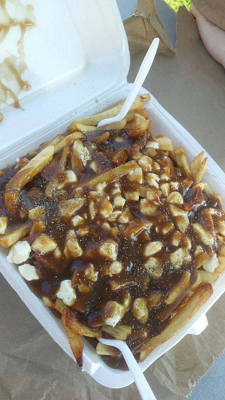 Patate Lou-Lou | restaurant | 29 Chemin Eardley, Gatineau, QC J9H 4J9, Canada | 8196824603 OR +1 819-682-4603