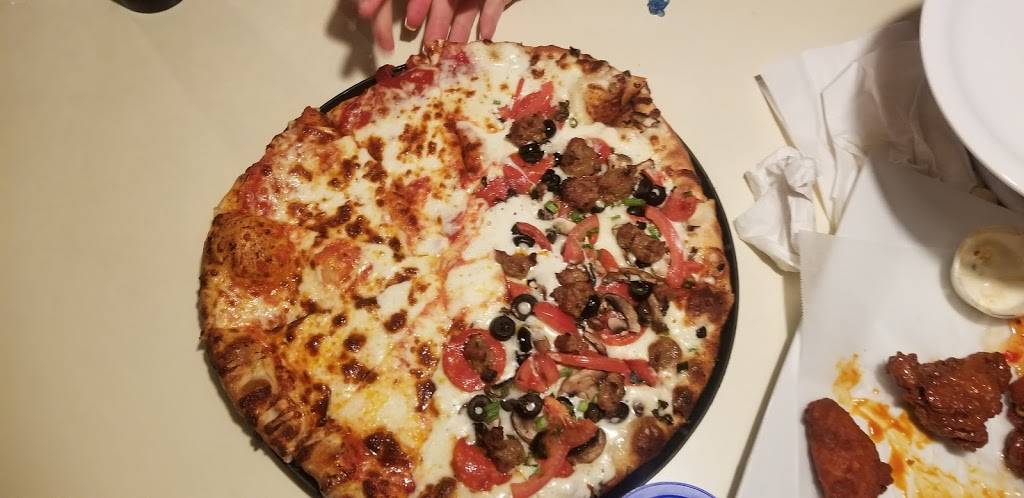 Trailblazer Craft Pizza & Brews | restaurant | 15690 Johnson Pl, Grass Valley, CA 95949, USA | 5302721095 OR +1 530-272-1095