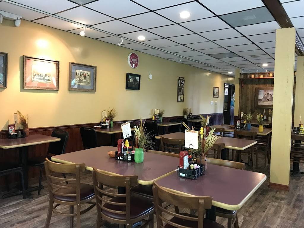 Barnwood Country Kitchen and Smokehouse | restaurant | 3725 W Old US Hwy 441, Mt Dora, FL 32757, USA | 3526304903 OR +1 352-630-4903