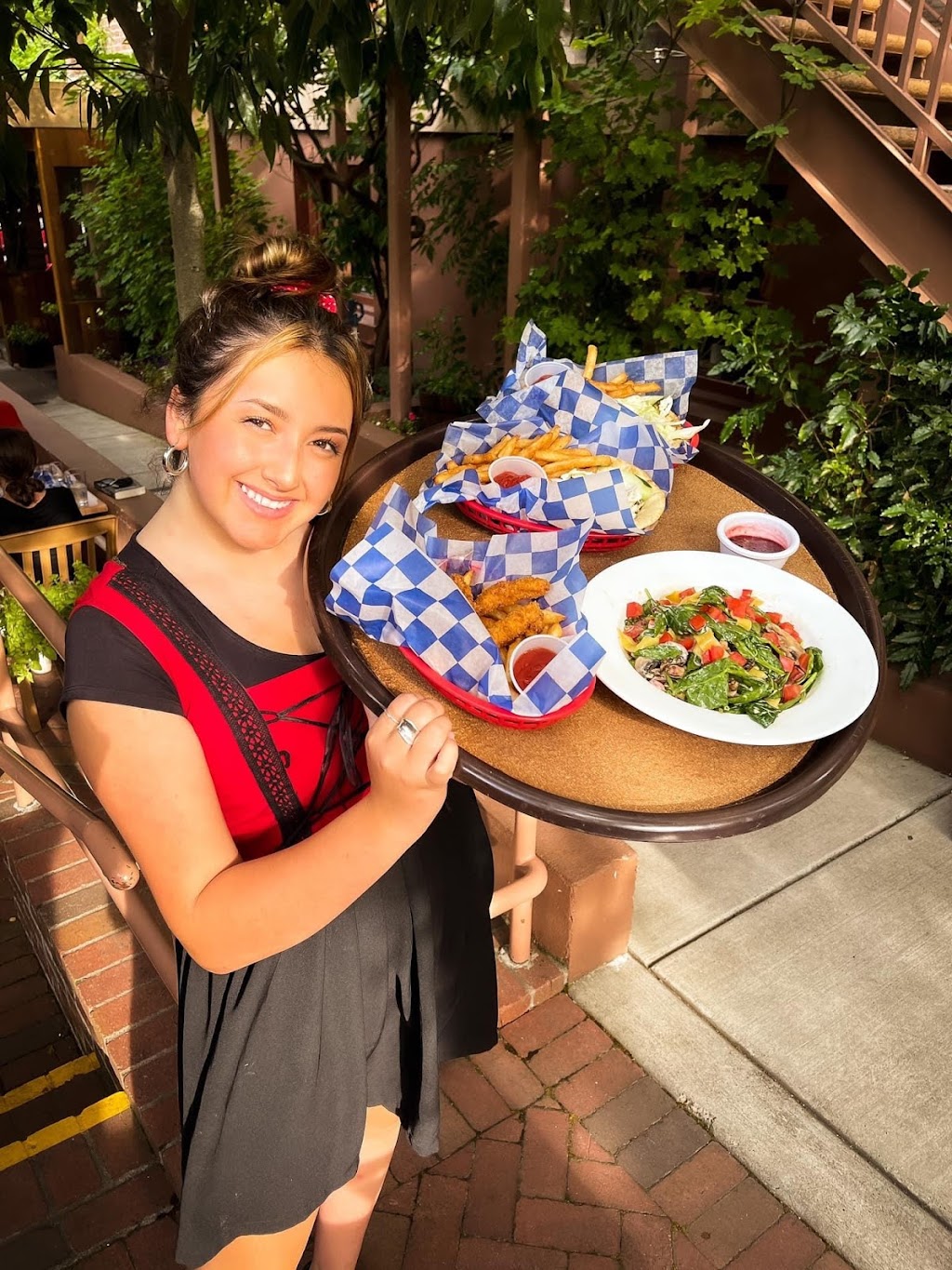 Schoolhaus Brewhaus | restaurant | 525 Bigham Knoll Dr, Jacksonville, OR 97530, USA | 5418991000 OR +1 541-899-1000