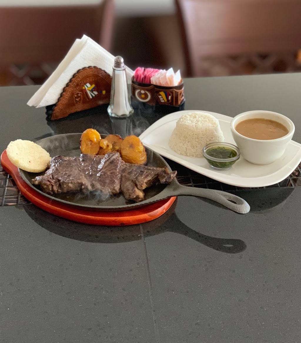 The Colombian Point Restaurant | restaurant | 402 N Washington Blvd, Sarasota, FL 34236, USA | 9413164045 OR +1 941-316-4045