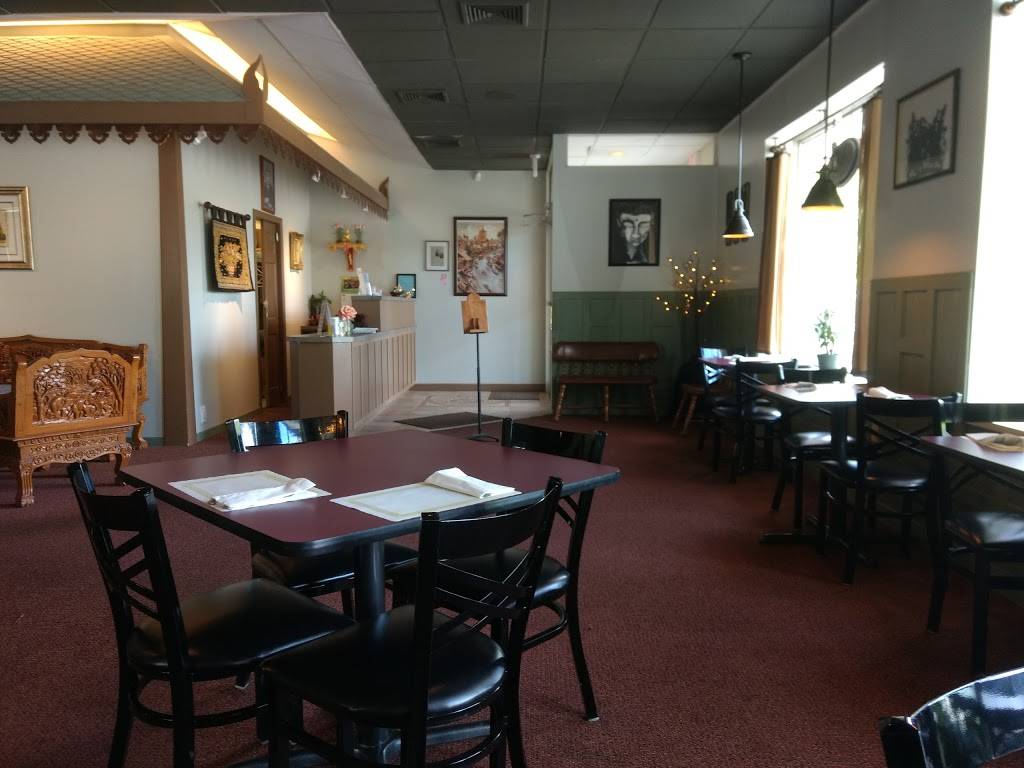 Jao Praya Thai Cuisine | restaurant | 299 Boston Turnpike, Bolton, CT 06043, USA | 8605120686 OR +1 860-512-0686