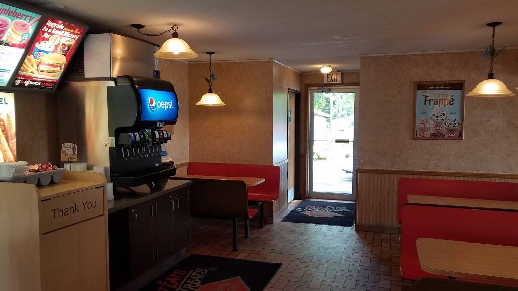 Dairy Queen Grill & Chill | restaurant | 624 S Cedar St, Royalton, MN 56373, USA | 3205848182 OR +1 320-584-8182