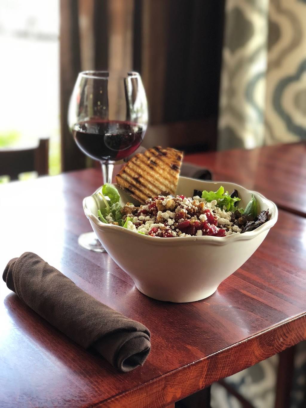 Ballous Restaurant & Wine Bar | restaurant | 51 Whitfield St #1, Guilford, CT 06437, USA | 2034530319 OR +1 203-453-0319