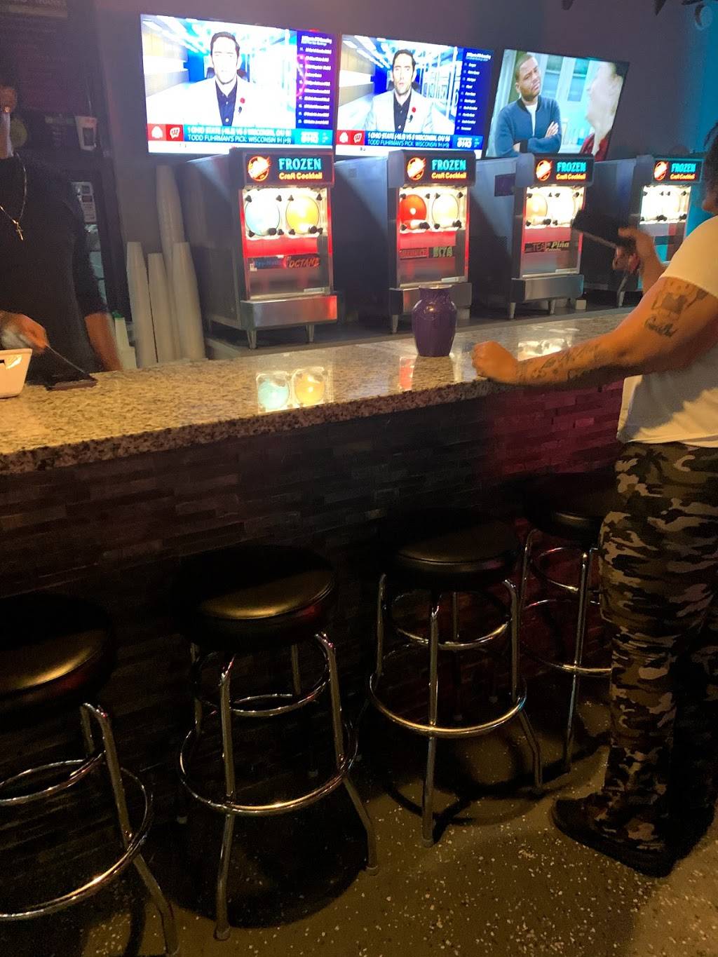 Stuffed Turkey Leg king #2 | restaurant | 375 Greens Rd, Houston, TX 77060, USA | 7139281141 OR +1 713-928-1141