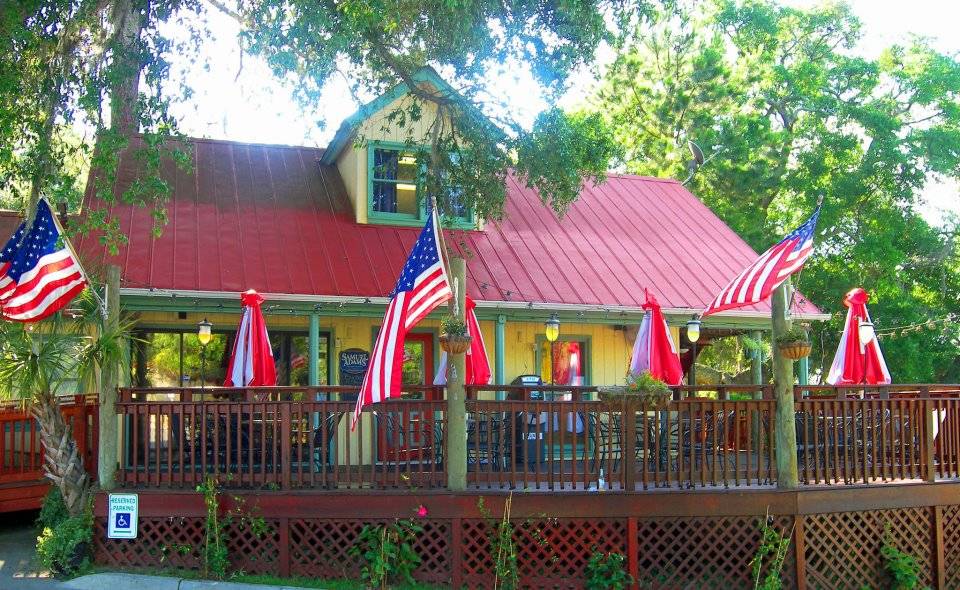 Up the Creek Pub & Grill | restaurant | 18 Simmons Rd, Hilton Head Island, SC 29926, USA | 8436813625 OR +1 843-681-3625