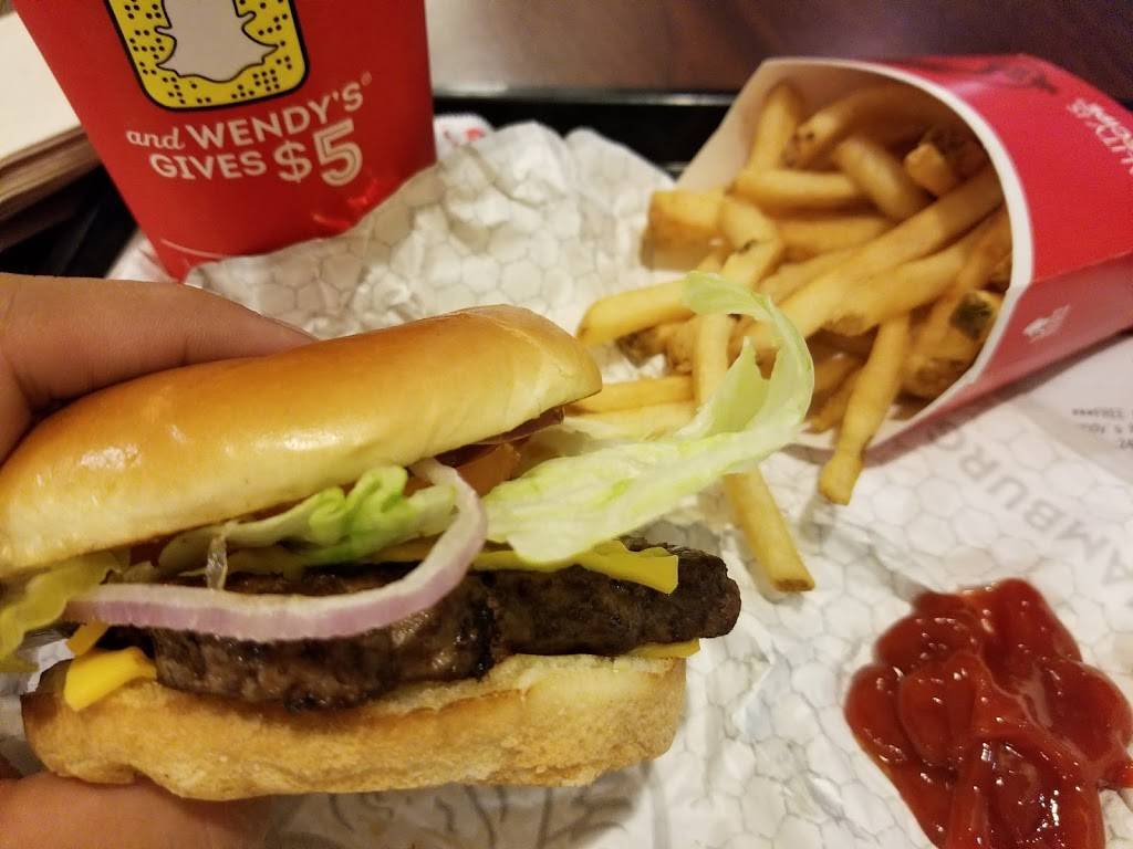 Wendys | restaurant | 2421 Cohasset Rd, Chico, CA 95926, USA | 5303458857 OR +1 530-345-8857