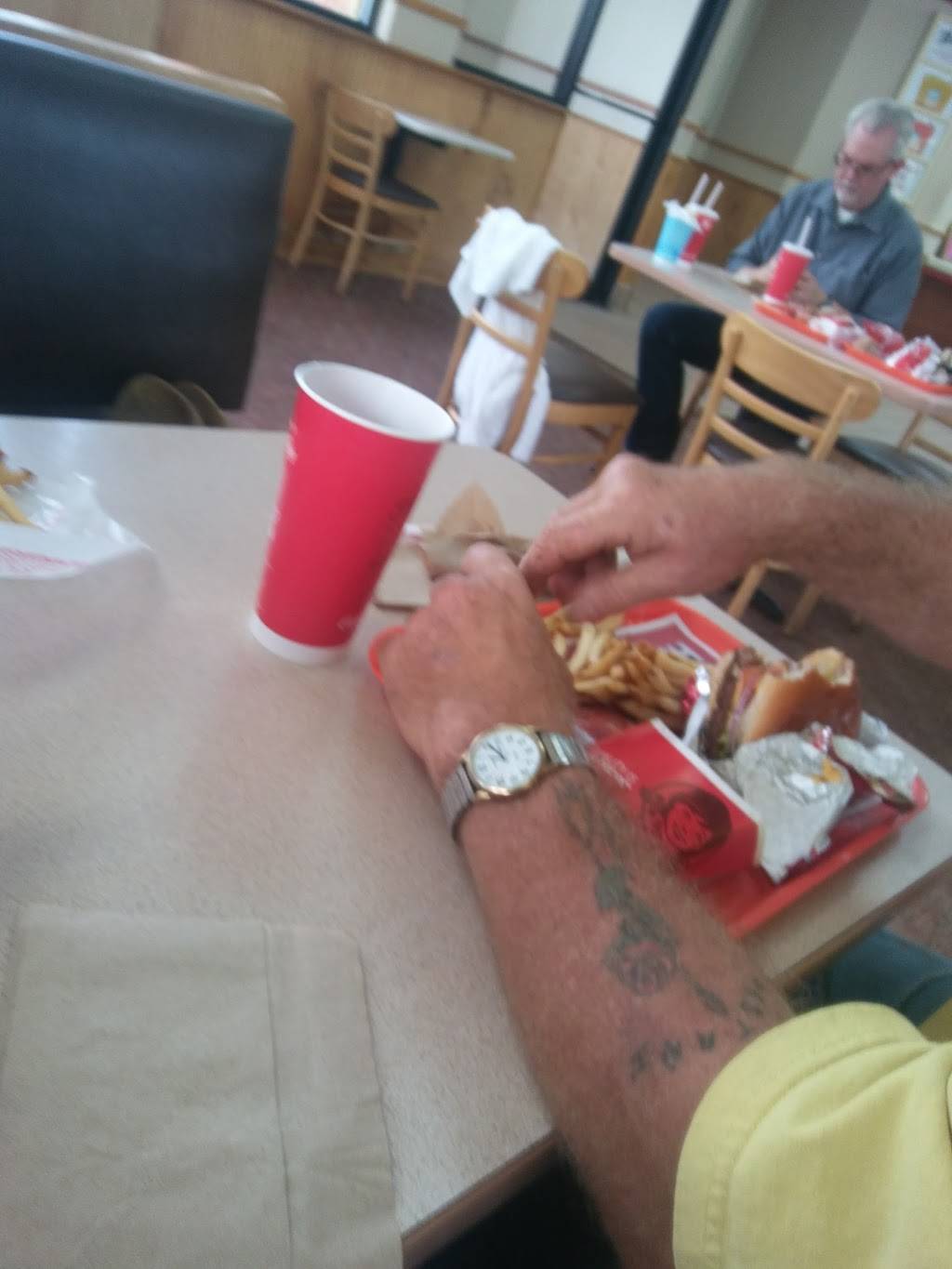 Wendys | restaurant | 1001 Flagship Dr, Kingsport, TN 37663, USA | 4233231708 OR +1 423-323-1708