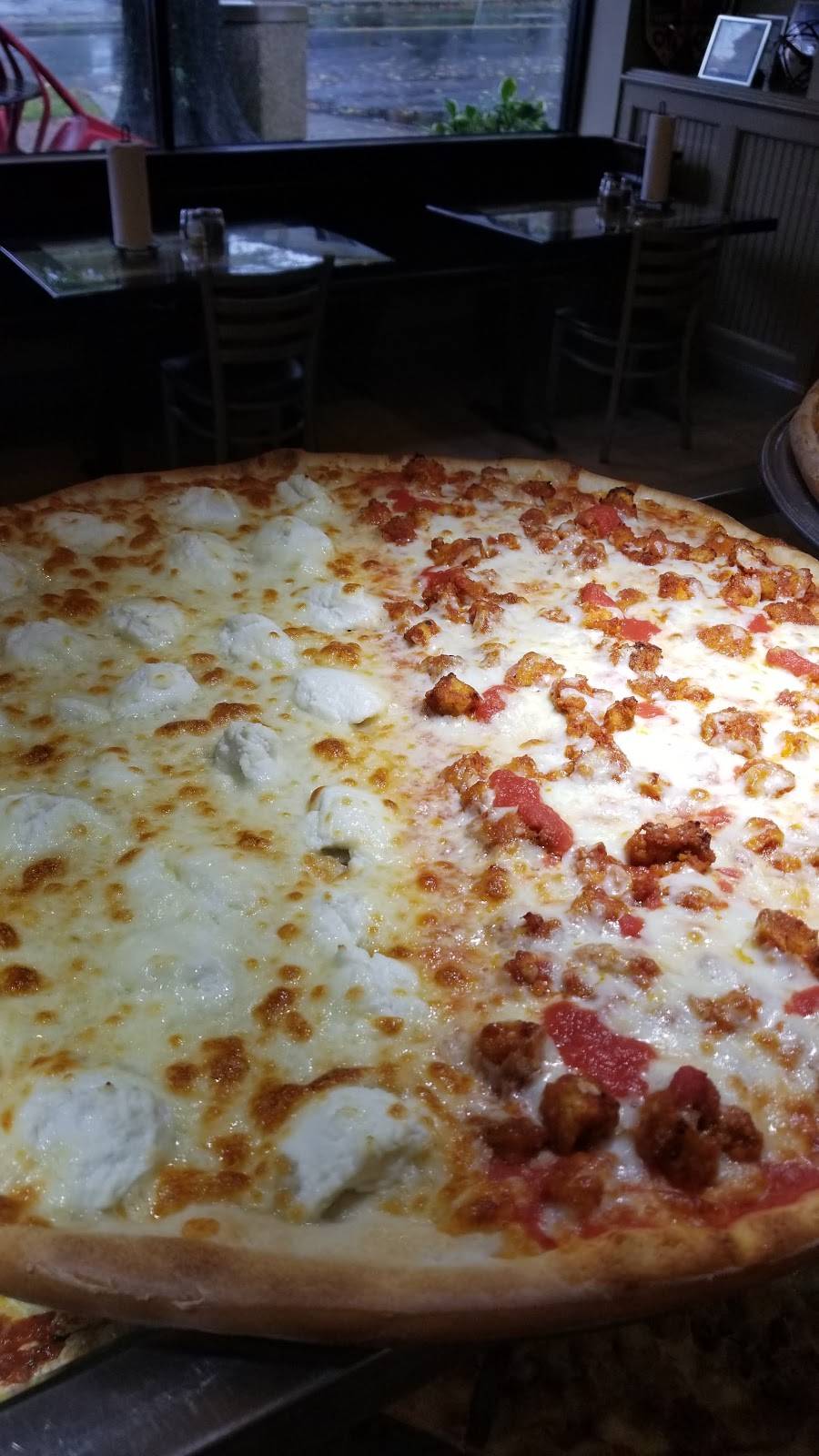 La Familia Pizza & Pasta Of Pound Ridge | meal delivery | 69 Westchester Ave, Pound Ridge, NY 10576, USA | 9147644500 OR +1 914-764-4500