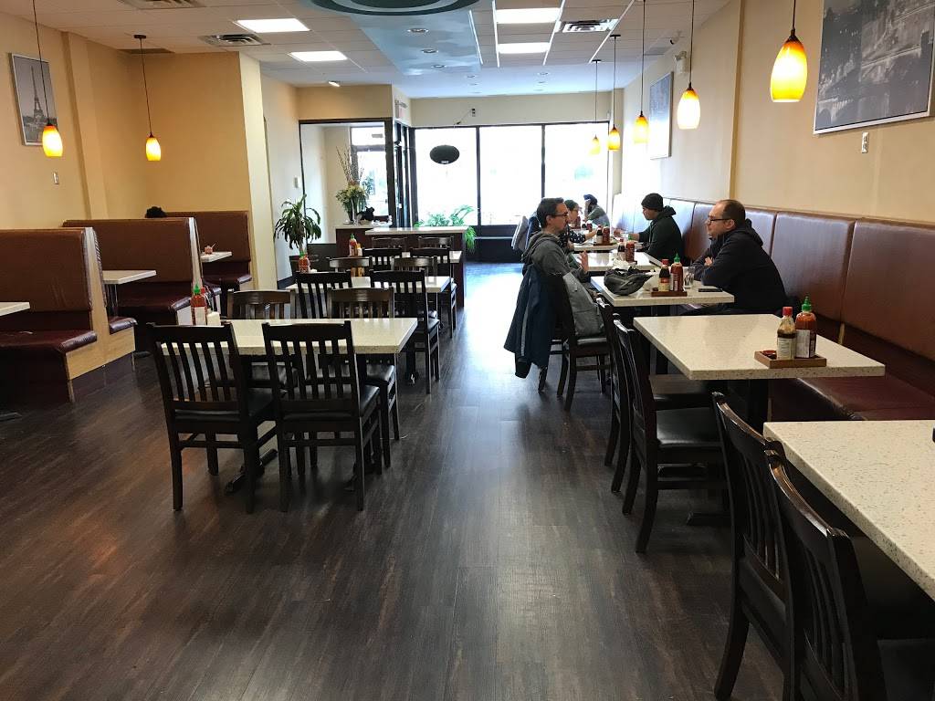 Saigon House Restaurant | restaurant | 2169 Wyandotte St W, Windsor, ON N9B 1K1, Canada | 5199778988 OR +1 519-977-8988