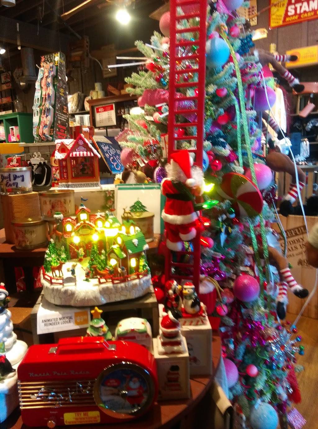 Cracker Barrel Old Country Store | restaurant | 1400 Country Ln, South Hill, VA 23970, USA | 4347742705 OR +1 434-774-2705