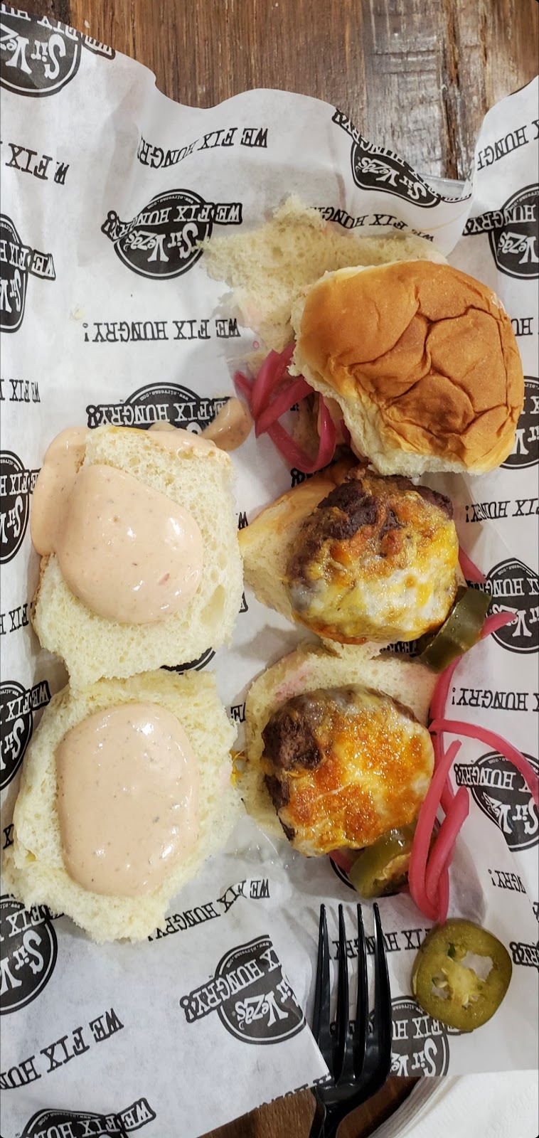 Sir Vezas | restaurant | US Airways Center, 201 E Jefferson St, Phoenix, AZ 85004, USA | 6022758226 OR +1 602-275-8226