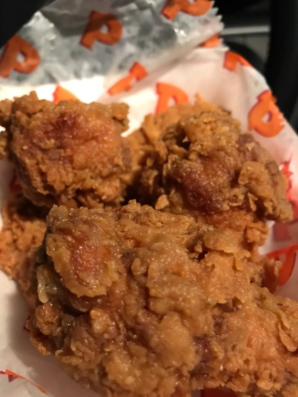 Popeyes Louisiana Kitchen | restaurant | 1365 Wilson Rd N, Oshawa, ON L1K 2Z5, Canada | 9052450680 OR +1 905-245-0680