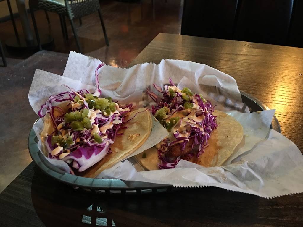 Guedos Taco Shop | restaurant | 3107 S Gilbert Rd, Gilbert, AZ 85295, USA | 4806218280 OR +1 480-621-8280