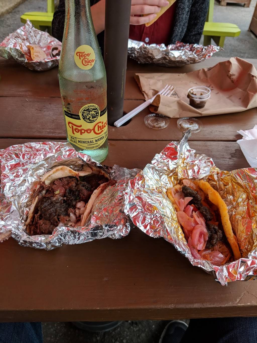 El Chilito | restaurant | 3325, 1623 E 7th St, Austin, TX 78702, USA | 5123349660 OR +1 512-334-9660