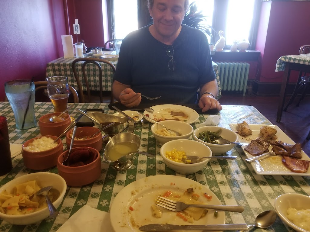 Haags Hotel | restaurant | 5661 Old U.S. 22, Shartlesville, PA 19554, USA | 6106635485 OR +1 610-663-5485