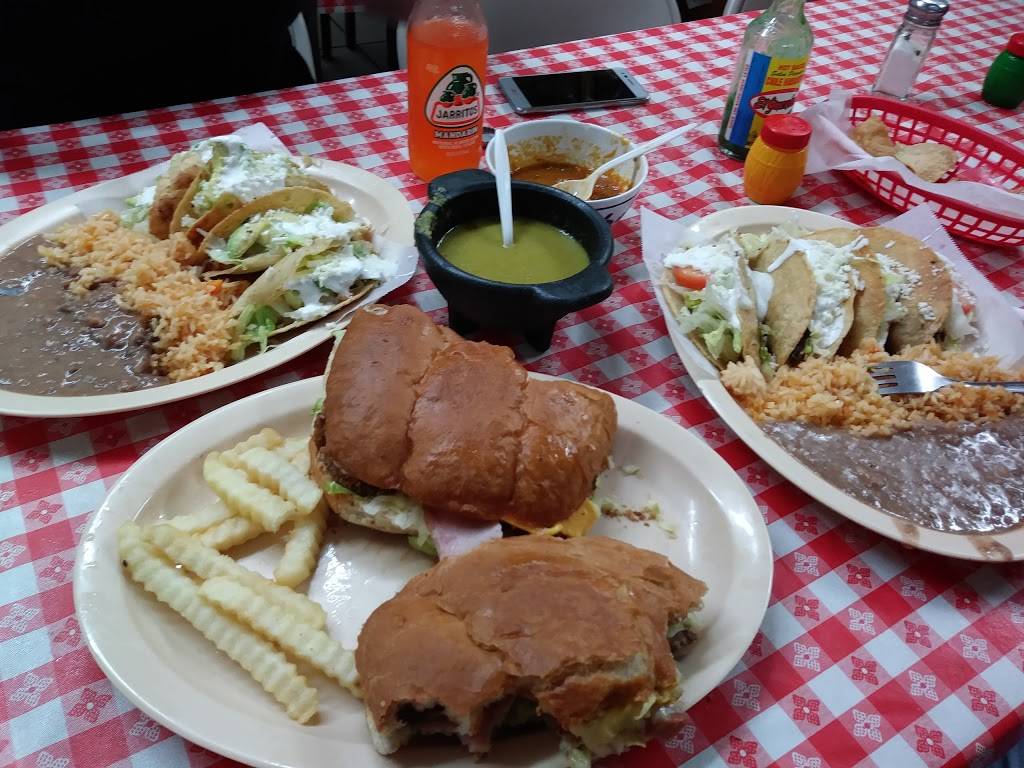 Amigas Fast Food | restaurant | 7048 Military Pkwy, Dallas, TX 75227, USA | 2143818809 OR +1 214-381-8809