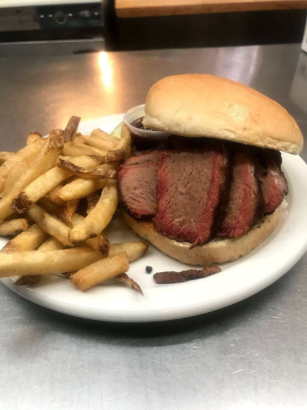 Smoking Jays BBQ | restaurant | 2524 S 13th St, Omaha, NE 68108, USA | 4027639071 OR +1 402-763-9071