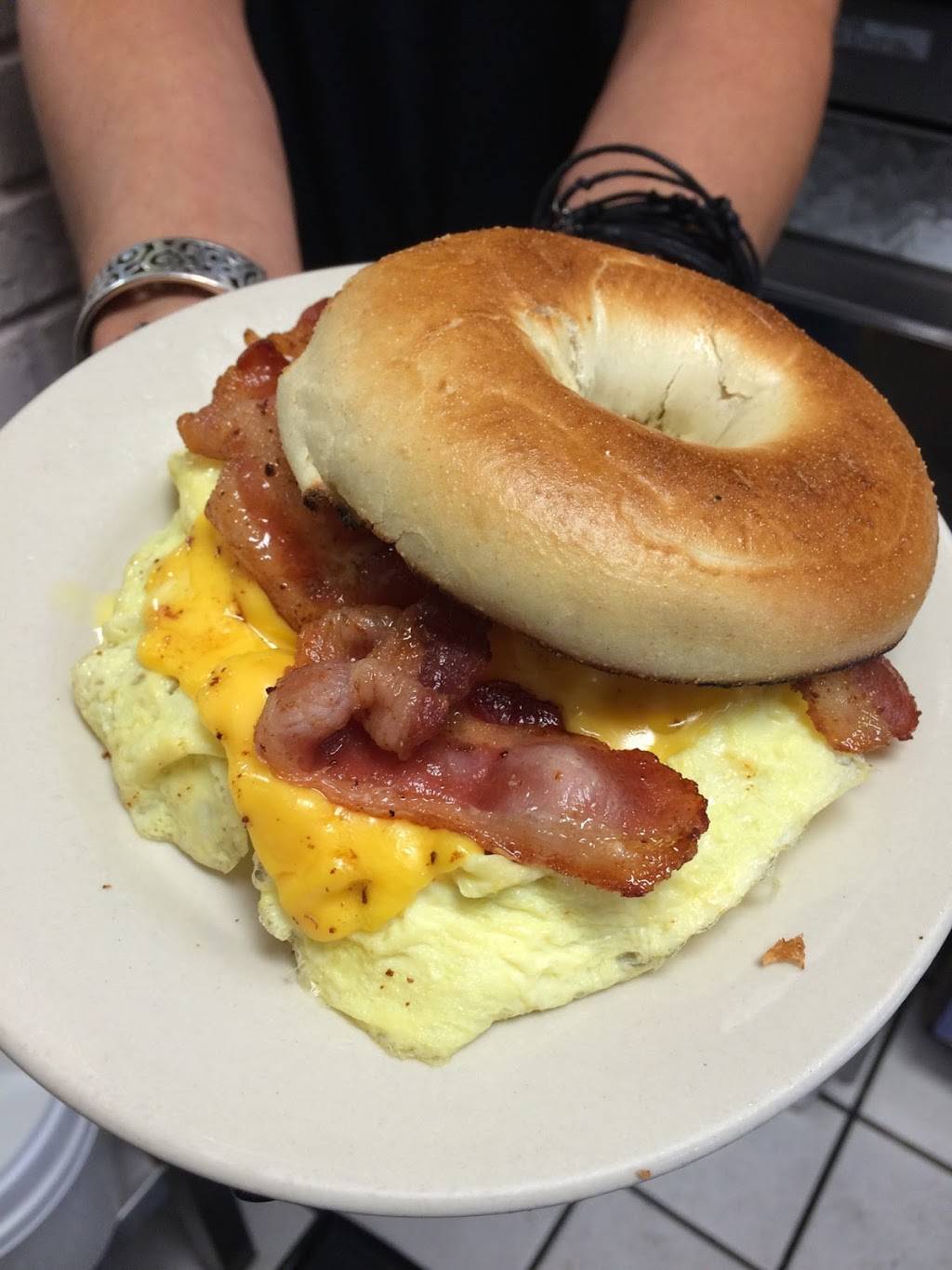 Breakfast Club of Seven Hills | restaurant | 148 Mariner Blvd, Spring Hill, FL 34609, USA | 3526661008 OR +1 352-666-1008