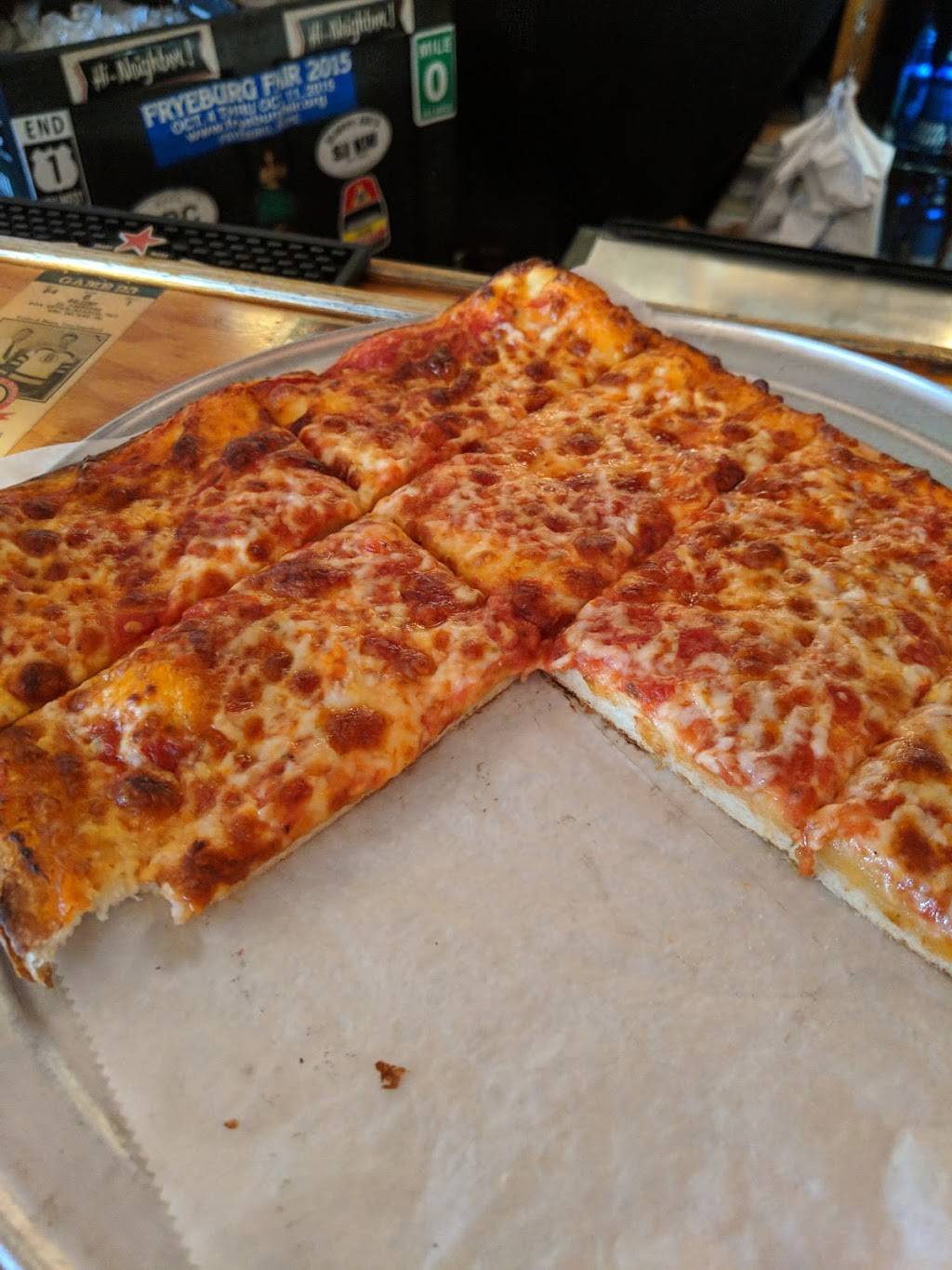 The 4s Sports Pub | restaurant | 666 Waverly St, Framingham, MA 01702, USA | 5088791579 OR +1 508-879-1579