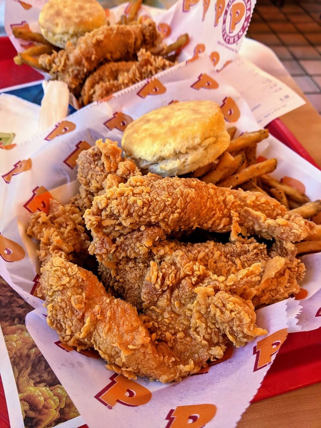 Popeyes Louisiana Kitchen | restaurant | 7122 Regional St, Dublin, CA 94568, USA | 9258031320 OR +1 925-803-1320