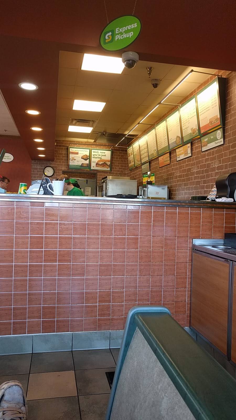 Subway | meal takeaway | 15250 N Oracle Rd Suite 190, Catalina, AZ 85739, USA | 5208256593 OR +1 520-825-6593