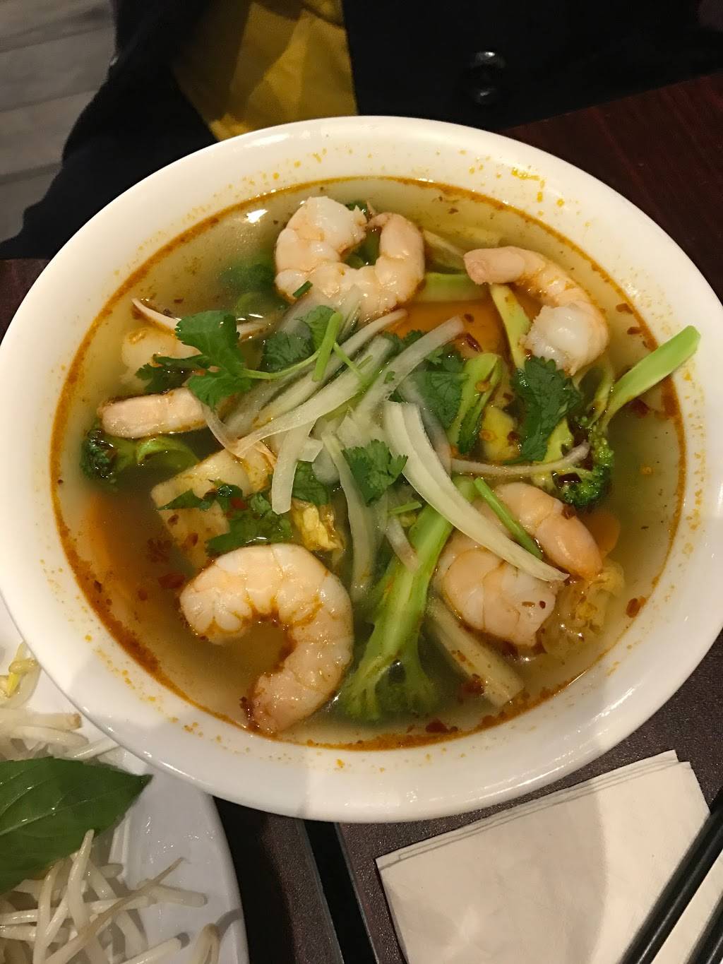 Pho Do Thi | restaurant | 25 Dundas St E, Mississauga, ON L5A 1V9, Canada | 9056159696 OR +1 905-615-9696