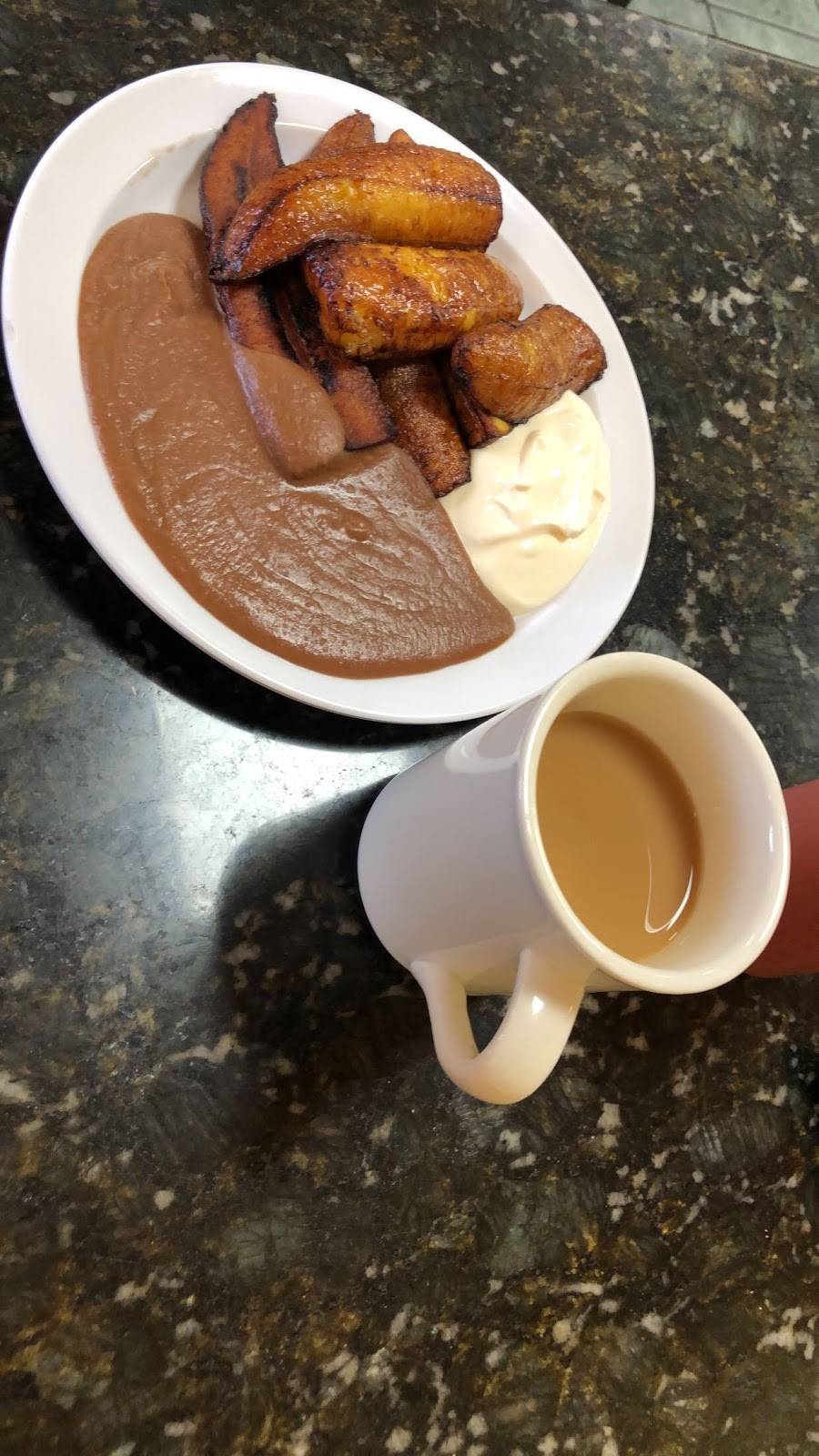 Pupuseria El Cerro Verde-Hawthorne | restaurant | 12627 Hawthorne Blvd, Hawthorne, CA 90250, USA | 3106794379 OR +1 310-679-4379