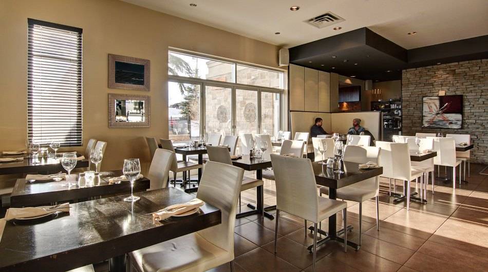 Restaurant Novo | restaurant | 570 Rue Dubois, Saint-Eustache, QC J7P 0B3, Canada | 4504723336 OR +1 450-472-3336